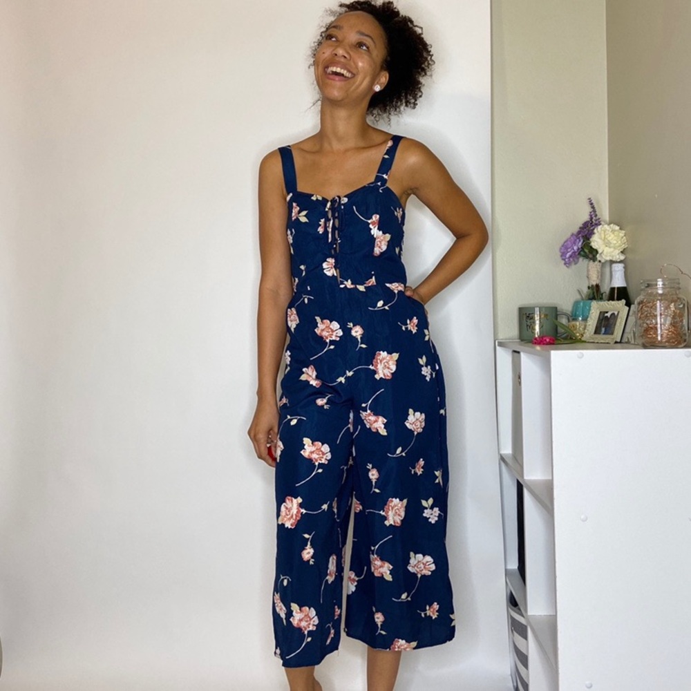 Floral Romper - Picture 3 of 8